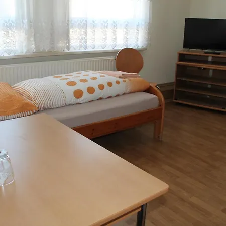 - Gaststaette Alt Guest house